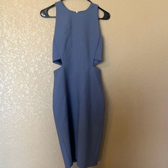 Elizabeth and James Phoenix Blue Cut Out Dress NWOT - Picture 3 of 4